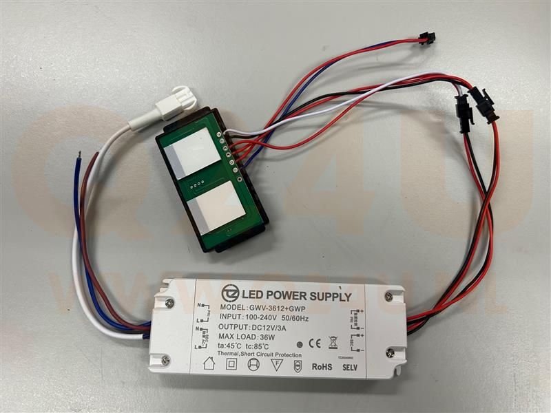 Driver LED 12V 3A 36W con doble interruptor táctil y salida 230V para calefacción de espejos – Modelo GWV-3612+GWP
